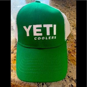 Yeti hat